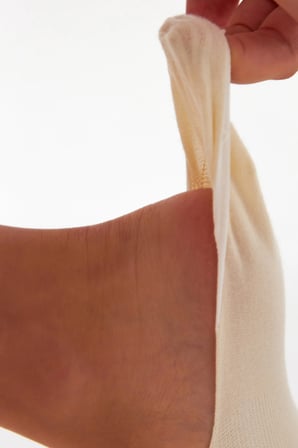 Bambu Kadın Krem Babet Çorap Dikişsiz Görünmez Kaydırmaz Topuk Silikonlu 4'Lü Paket