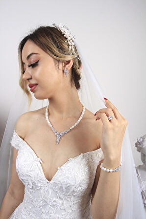 925 Ayar Gümüş Çiçek Modelli Zirkon Taşlı Doğal İnci Küpe Kolye Bileklik Yüzük Dörtlü Set