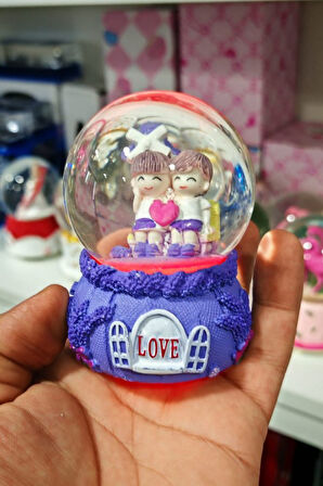 Love Sevgili Çift Temalı Mor 9 cm Orta Boy Led Işıklı Kar Küresi 