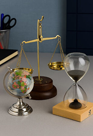 3 Lü Masa Üstü Seti – Retro Terazi, Kum Saati, Cam Dünya Küre Dekoratif Ofis Hediyesi