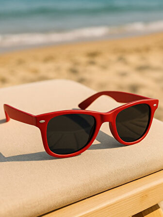 Kids Kırmızı Güneş Gözlüğü Klipsli Çerçeve UV 400 Korumalı CE Belgeli 