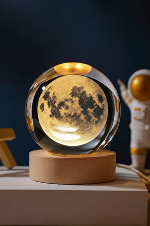 3D Ay Küre Kristal Gün Işığı Led Gece Lambası – USB'li Ahşap Standlı LED Masa Lambası & Gece Lambası