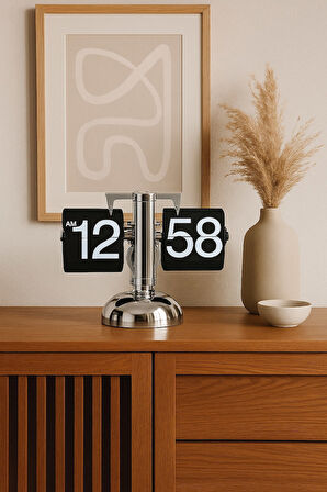 Retro Flip Clock Metal Masa Saati – Dekoratif ve Şık Tasarım, AM/PM Gösterimli - Premium Hediye
