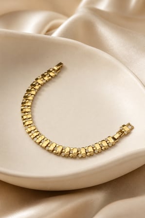 Balenbi Jewelry Kadın Taşlı Geometrik Plaka Detaylı Kararmaz Çelik Bileklik Gold Renk 1129