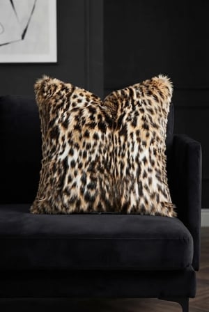 Leopar Kürklü Yastık Kılıfı