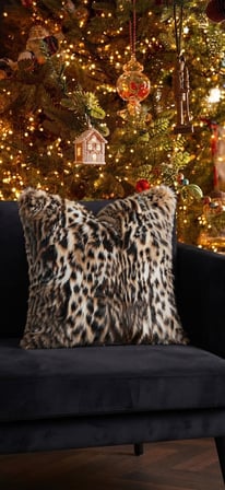 Leopar Kürklü Yastık Kılıfı