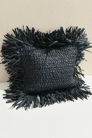 Tasch Design Siyah Rafya Örgü Kırlent Kılıfı 45x45 cm El Yapımı Fermuarlı