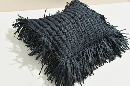 Tasch Design Siyah Rafya Örgü Kırlent Kılıfı 45x45 cm El Yapımı Fermuarlı