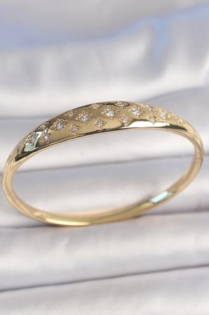 Pirinç Gold Renk Zirkon Taşlı Yıldız İşlemeli Kadın Kelepçe 5886