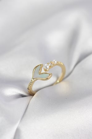 Gold Renk Balık Kuyruğu Model Kadın Yüzük 5886