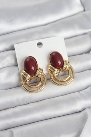 Pirinç Gold Renk Bordo Taşlı Vintage Kadın Küpe 5886