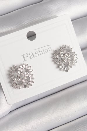 Pirinç Gümüş Renk Zirkon Taşlı Yonca Model Kadın Küpe 5886