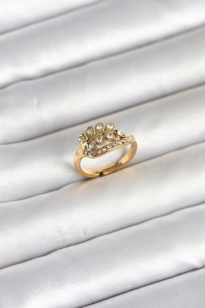 316L Çelik Gold Renk Zirkon Taşlı Kalp Model Kadın Yüzük 5886