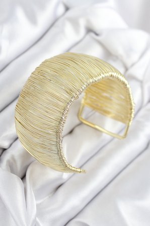 Pirinç Tel Sarma Model Gold Renk Kadın Bileklilk 5886