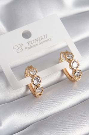 Pirinç Gold Renk Zirkon Taşı Kalp Detay Kadın Küpe 5886