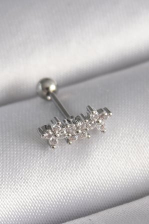 316L Çelik Gümüş Renk Zirkon Taşlı Yonca Tragus Piercing 5886