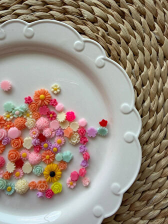 100 adet Renkli Reçine Papatya Çiçeği Şansları - Düz Arka Boncuklar DIY Takı,