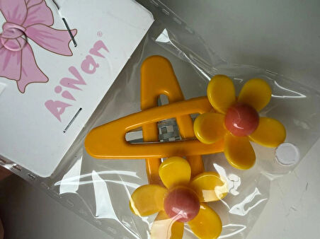 Çıtçıtlı Papatyalı Renkli Toka