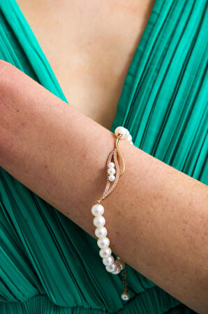 14 Ayar Altın 6 mm Yaprak Taşlı Doğal İnci Bileklik BVRTZ102417