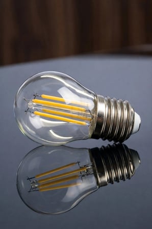 1 Adet KENDAL KES502 Led Rustik Ampul 8W 6500K Beyaz Işık E27 Duy