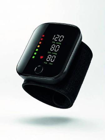 Şarjlı Bilekten Dijital Tansiyon Ölçer Geniş LCD Ekranlı