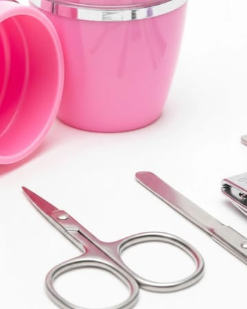 Tırnak Bakım Manikür Pedikür Seti 4 Parça Pembe Pratik Günlük Kullanım Yeni Nesil