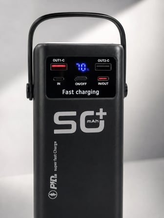 LED Aydınlatmalı Powerbank 50.000 mAh 22,5 W Hızlı Şarj 4 Dahili Kablolu Dijital Pil Göstergeli Bata