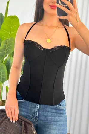 Siyah Halter Yakalı Dar Kalıp Crop Bluz