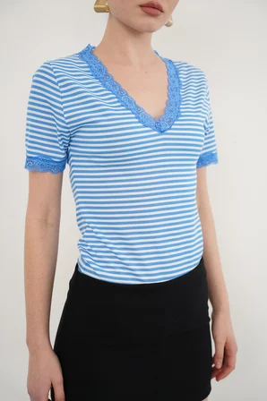 Mavi Gündelik Slim Fit V Yaka Bluz