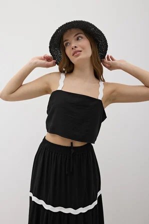 Askılı Su Taşı Desenli Crop Bluz Siyah