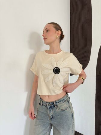 Bej Gündelik Çiçekli Kısa Crop Bluz Kısa Kollu