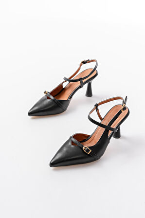 K-6722 Siyah Cilt Toka Detaylı Sivri Burun Kadın Ayakkabı