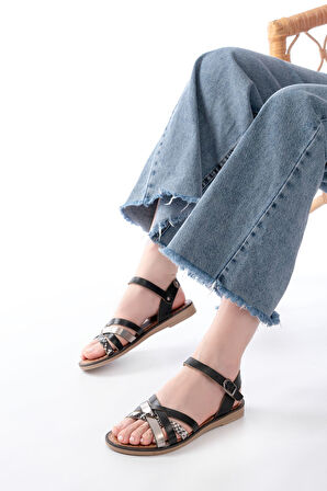 205-093 Siyah Garni Hakiki Deri Ortopedik Taban Kadın Sandalet