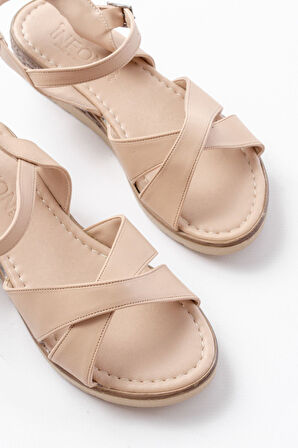 692-564 Nut Ortopedik Taban Çapraz Tokalı Kadın Sandalet