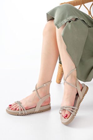 1001-1120 Bej Gümüş Taşlı Günlük Kadın Sandalet