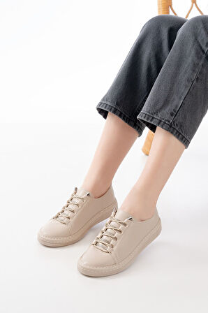 MK-9026 Bej Bağcıklı  Taş Aksesuarlı Günlük Spor Ayakkabı