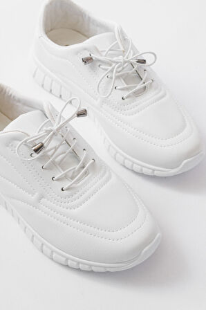 K-504 Beyaz Bağcıklı Desenli Günlük Spor Ayakkabı