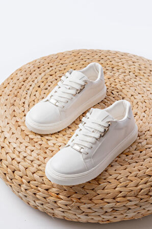 P-910 Beyaz Bağcıklı Taban Dikişli Günlük Kadın Spor