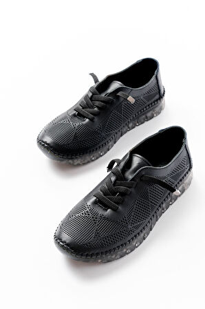 S-365  Siyah Desenli Hakiki Deri Şeffaf Taban Kadın Spor Ayakkabı