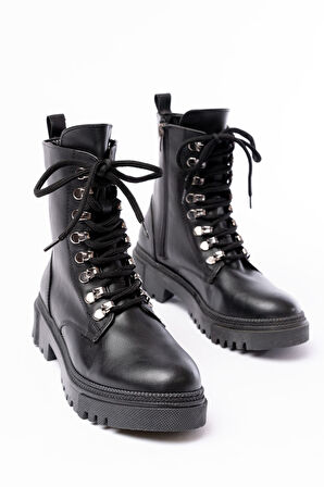 812-2121 Siyah Cilt Bağcıklı Fermuarlı Günlük Kadın Bot