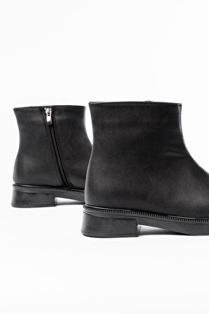 02-3033 Siyah Fermuarlı Günlük Kadın Bot