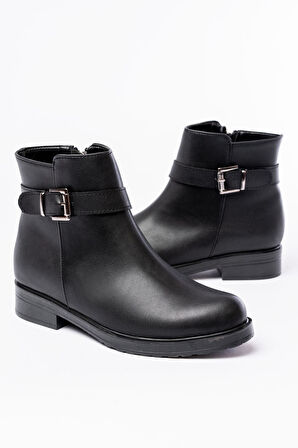 165-204/1 Siyah Toka Aksesuarlı Fermuarlı Günlük Kadın Bot