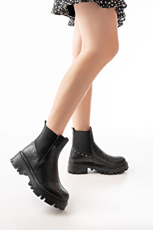 868-2005 Siyah Lastikli Günlük Kadın Bot