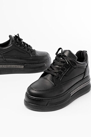 FLN-1999 Siyah Bağcıklı Taban Taş Aksesuarlı Günlük Spor Ayakkabı