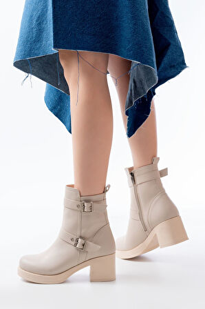 5109-3027 Bej Topuklu Fermuarlı Günlük Kadın Bot