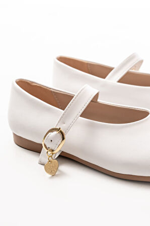 İNF-324 Beyaz Baretli Tokalı Günlük Kadın Babet