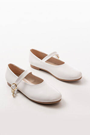 İNF-324 Beyaz Baretli Tokalı Günlük Kadın Babet