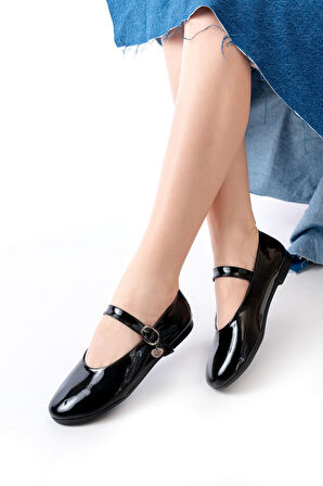 İNF-324 Siyah Rugan Baretli Tokalı Günlük Kadın Babet