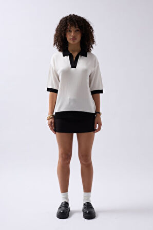 V Yaka Dokulu T-Shirt