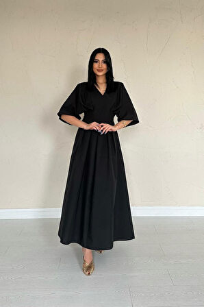 Siyah Pileli Uzun Elbise